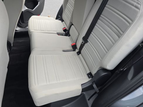 Used 2022 Volkswagen Tiguan S FWD image 14