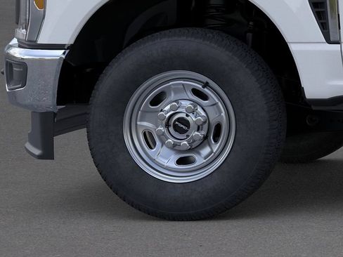 New 2026 Ford F250 XL w/ XL Chrome Package AWD/4WD image 19