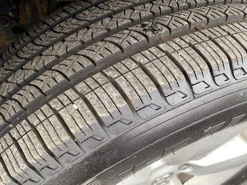 Used 2016 RAM 1500 ST w/ SXT Appearance Group image 19