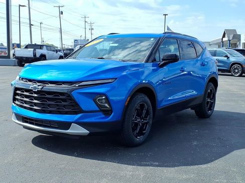 Certified 2024 Chevrolet Blazer LT w/ Convenience Package AWD/4WD image 3