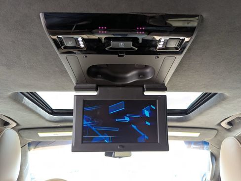 Used 2020 Cadillac Escalade Platinum AWD/4WD image 43