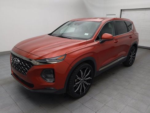 Used 2019 Hyundai Santa Fe SEL image 2