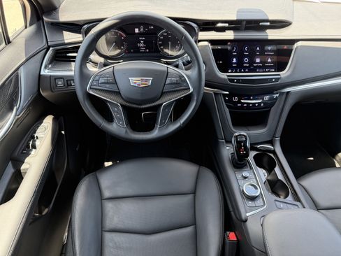 Certified 2023 Cadillac XT5 Sportv w/ LPO, Floor Liner Package AWD/4WD image 14