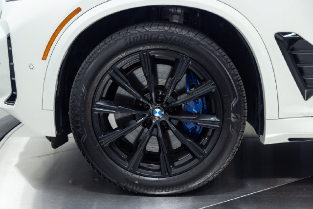 Certified 2024 BMW X5 M60i AWD/4WD image 26