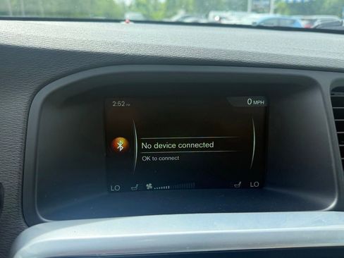 Used 2017 Volvo S60 T5 Dynamic FWD image 13