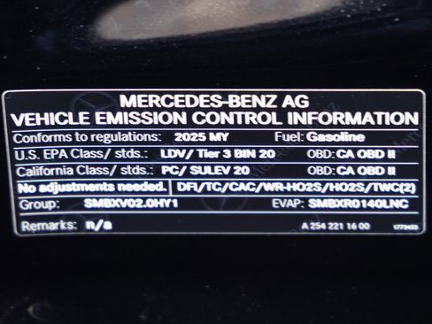 Used 2025 Mercedes-Benz CLE 300 4MATIC Cabriolet image 32