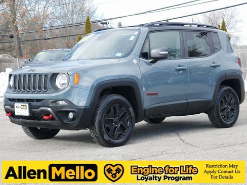 Used 2018 Jeep Renegade Trailhawk w/ Cold Weather Group II image 1