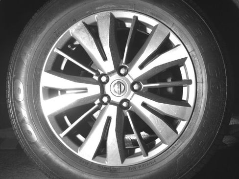 Used 2020 Nissan Pathfinder S image 16