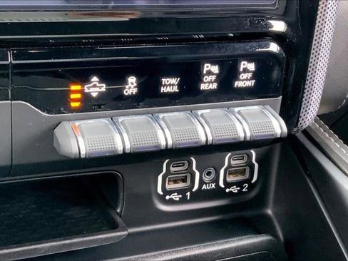 Certified 2021 RAM 1500 Limited image 60