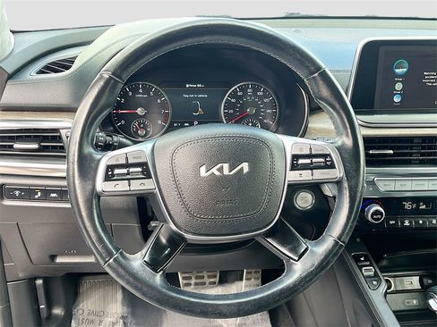Used 2022 Kia Telluride SX w/ SX Prestige Package image 11