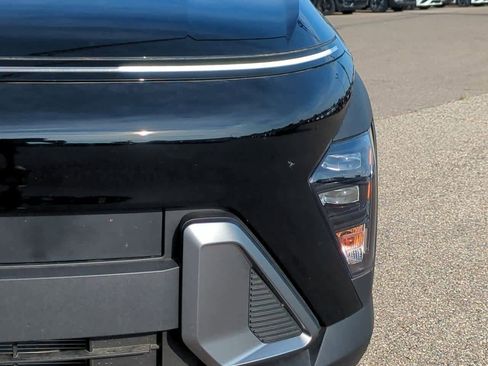 Certified 2025 Hyundai Kona SEL image 10