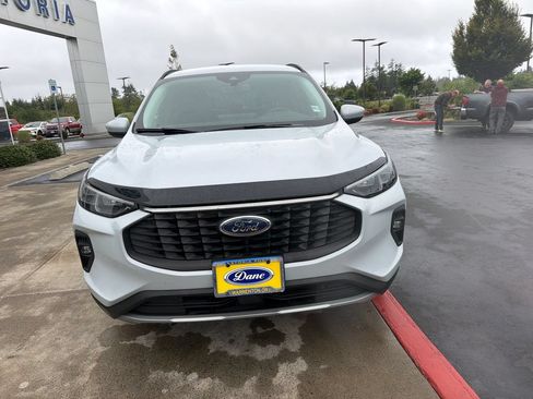 Used 2025 Ford Escape Platinum AWD/4WD image 7