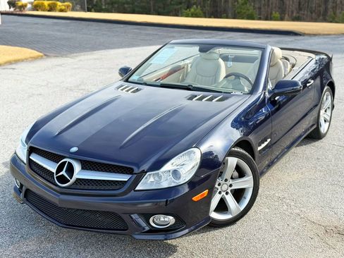 Used 2009 Mercedes-Benz SL 550 image 3