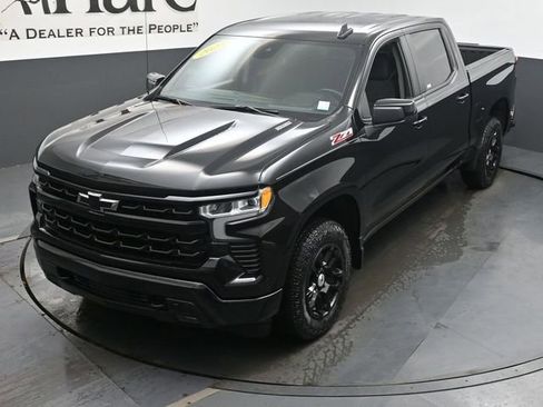 Used 2023 Chevrolet Silverado 1500 RST w/ Z71 Off-Road Package AWD/4WD image 44
