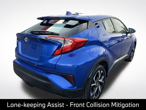 Used 2021 Toyota C-HR XLE FWD image 7