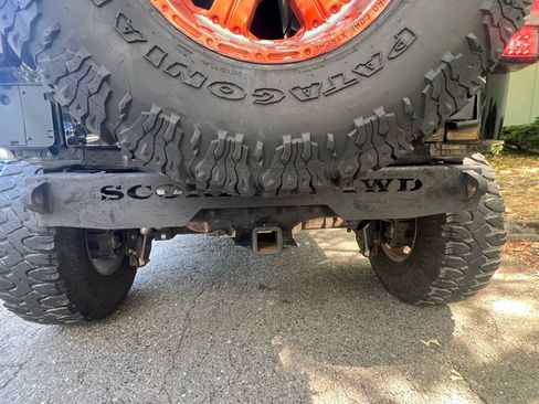 Used 2015 Jeep Wrangler Unlimited Sahara AWD/4WD image 19