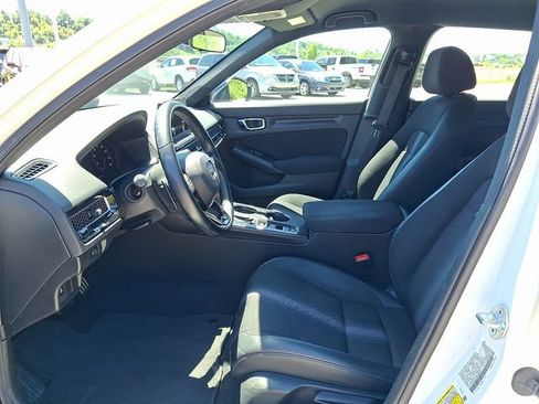 Certified 2025 Honda Civic Sport image 9