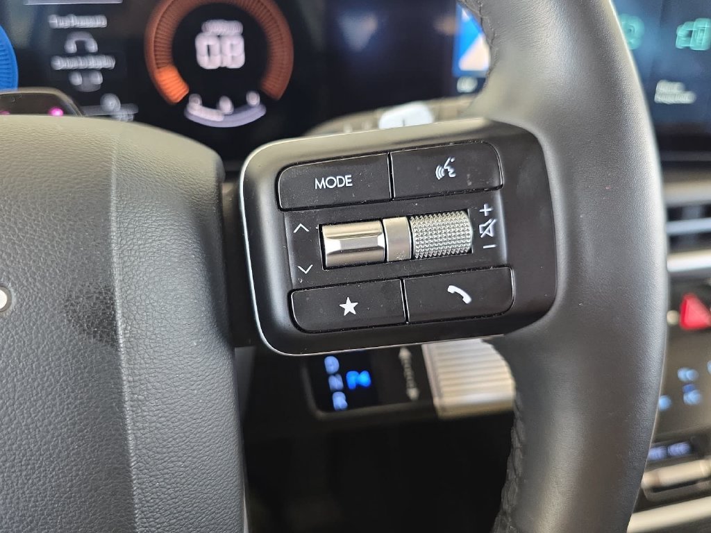 Used 2026 Hyundai Santa Fe SEL FWD image 17