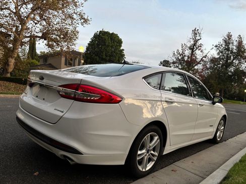 Used 2018 Ford Fusion S image 6