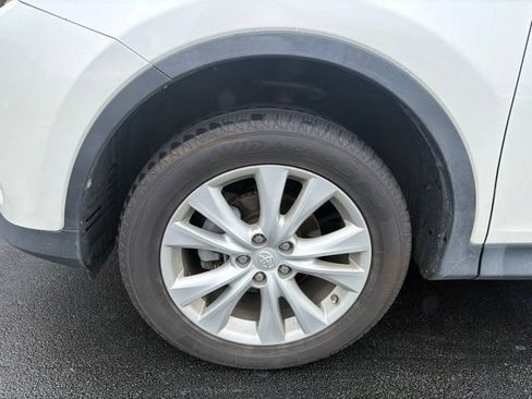 Used 2014 Toyota RAV4 Limited AWD/4WD image 3