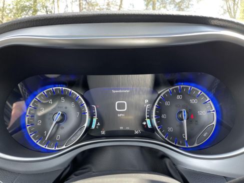 New 2026 Chrysler Pacifica Limited w/ S Appearance Package FWD image 20