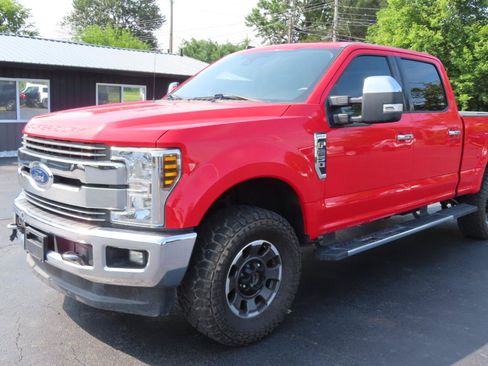 Used 2019 Ford F250 Lariat w/ Lariat Ultimate Package AWD/4WD image 10