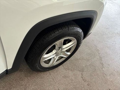 Certified 2023 Jeep Compass Latitude AWD/4WD image 26