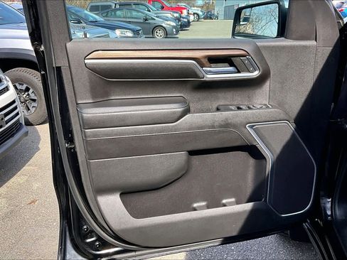 Used 2022 Chevrolet Silverado 1500 LT image 20