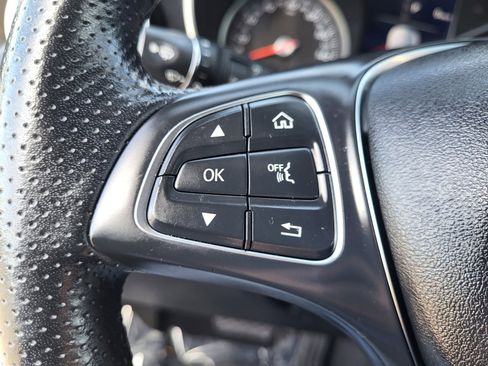 Used 2019 Mercedes-Benz GLC 300 image 26