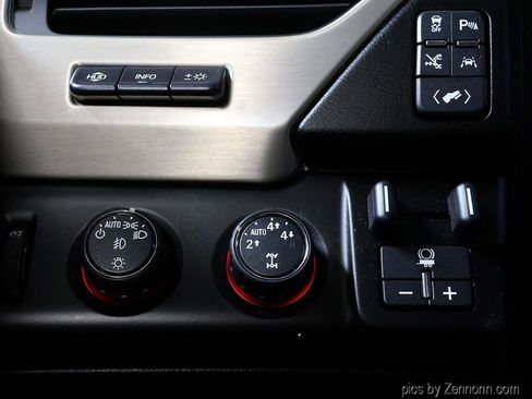 Used 2016 GMC Yukon XL Denali w/ Open Road Package image 26