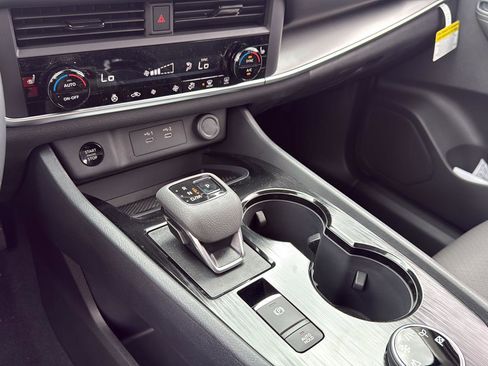 New 2026 Nissan Rogue SV AWD/4WD image 15