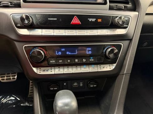 Used 2018 Hyundai Sonata Limited FWD image 26