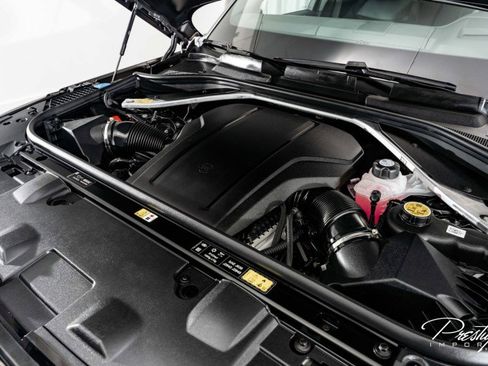 Used 2024 Land Rover Range Rover SV image 7