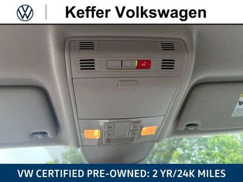 Used 2022 Volkswagen Taos SE FWD image 28