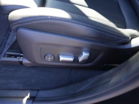 Used 2023 BMW X4 xDrive30i w/ Premium Package image 15