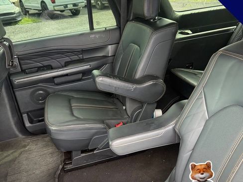 Used 2023 Ford Expedition Max Platinum RWD image 15