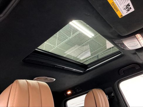 Used 2025 Mercedes-Benz G 550 image 29