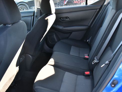 Used 2025 Nissan Sentra SV image 32