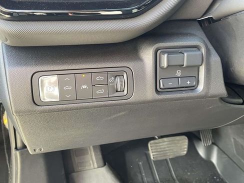 Used 2024 Chevrolet Silverado EV RST AWD/4WD image 20