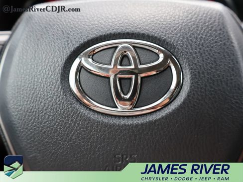 Used 2024 Toyota Camry XSE FWD image 26