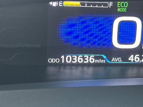 Used 2017 Toyota Prius Prime Advanced w/ Carpet Mat Package image 27