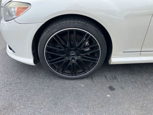 Used 2010 Mercedes-Benz CL 550 4MATIC image 5