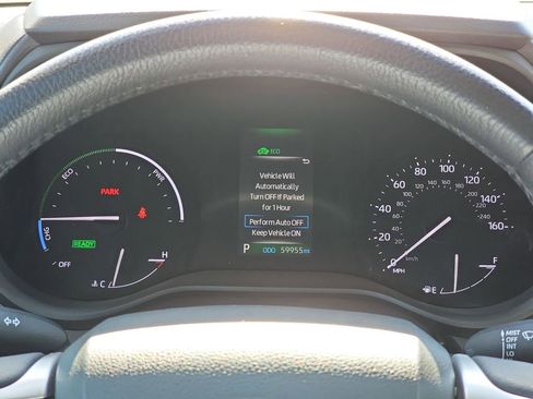 Used 2022 Toyota Sienna XLE image 24