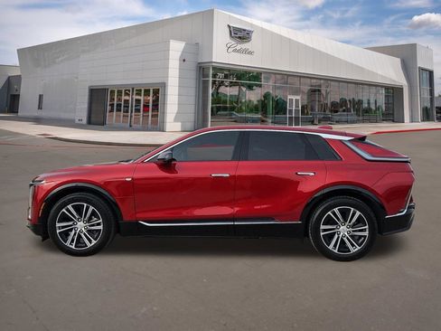 New 2026 Cadillac Lyriq Luxury w/ LPO, Floor Liner Package AWD/4WD image 3
