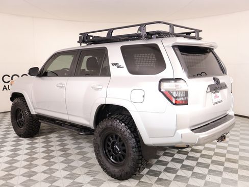 Used 2018 Toyota 4Runner TRD Off-Road Premium image 23