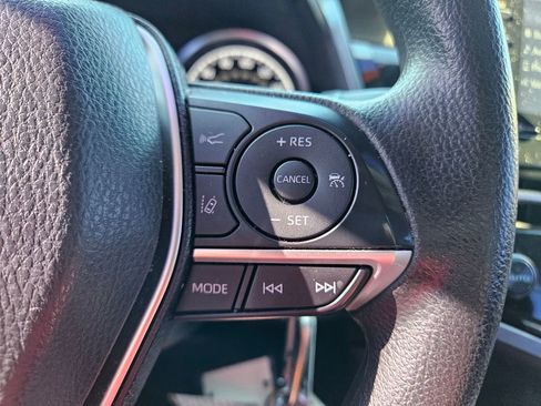 Used 2023 Toyota Camry LE image 19