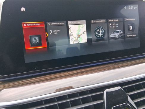 Used 2019 BMW M550i xDrive image 23