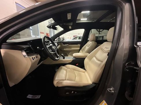 Used 2019 Cadillac XT5 Luxury image 8