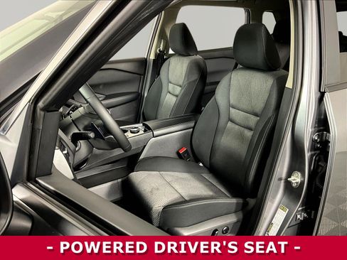 Certified 2026 Nissan Rogue SV AWD/4WD image 21