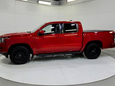 Used 2022 Nissan Frontier SV RWD image 4